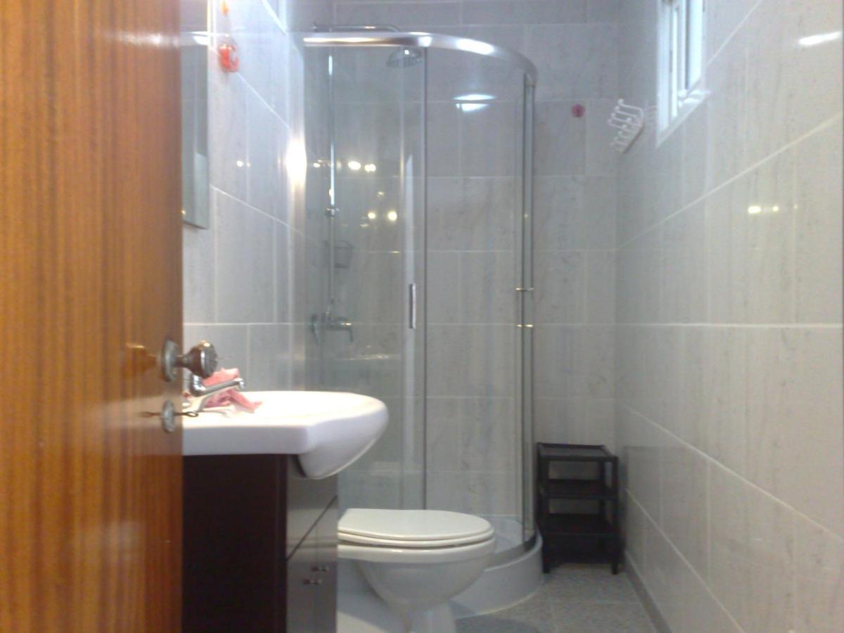 Room Villa Ribeiro Pilgrims Way To Santiago Bike A Garage For Marinhas Esposende Esterno foto