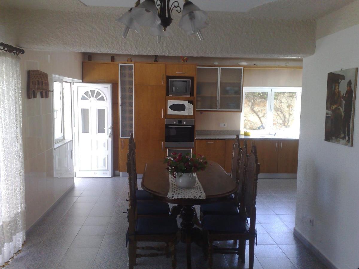 Room Villa Ribeiro Pilgrims Way To Santiago Bike A Garage For Marinhas Esposende Esterno foto